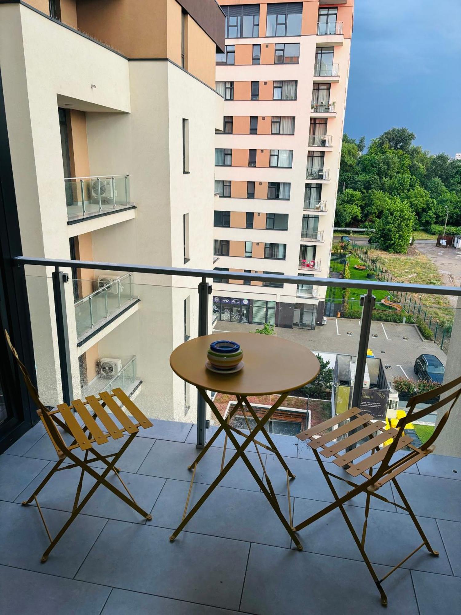 One Apartments Nordone Iulius Town Timisoara Exterior foto